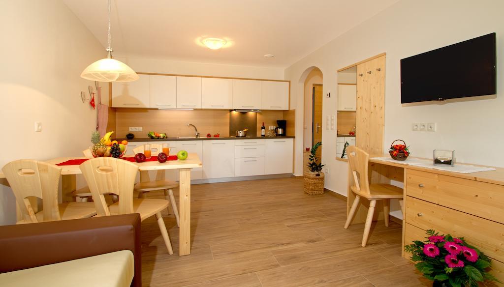 Apartament Stiflerhof Falzes Pokój zdjęcie